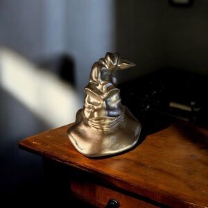 Harry Potter Wizarding World Limited Edition Sorting Hat Paperweight